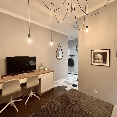 The Vinci Residence, Old Town Lejlighed